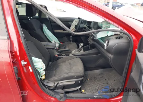 2021 Kia Forte Lxs из США, поврежденный, VIN 3KPF24AD5ME400730